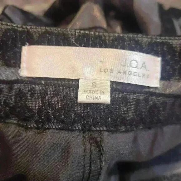 JOA Los Angeles Women's Black Striped Flocking Lined Full Skirt w Netting - Picture 4 of 9